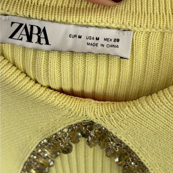 Zara Light Yellow Knit Top with Embellished Neckline - Picture 3 of 3